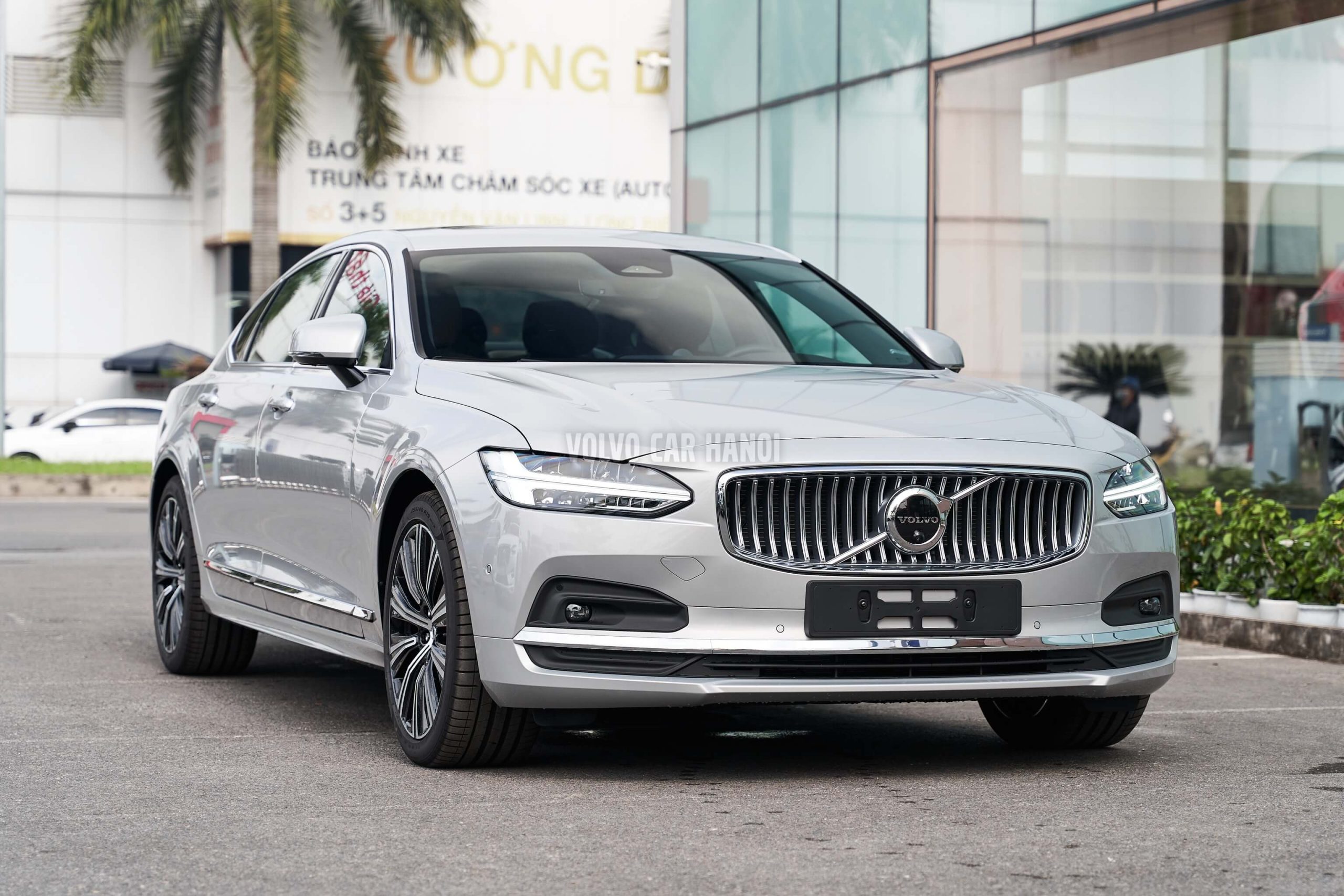 Volvo S90 Ultimate Bạc