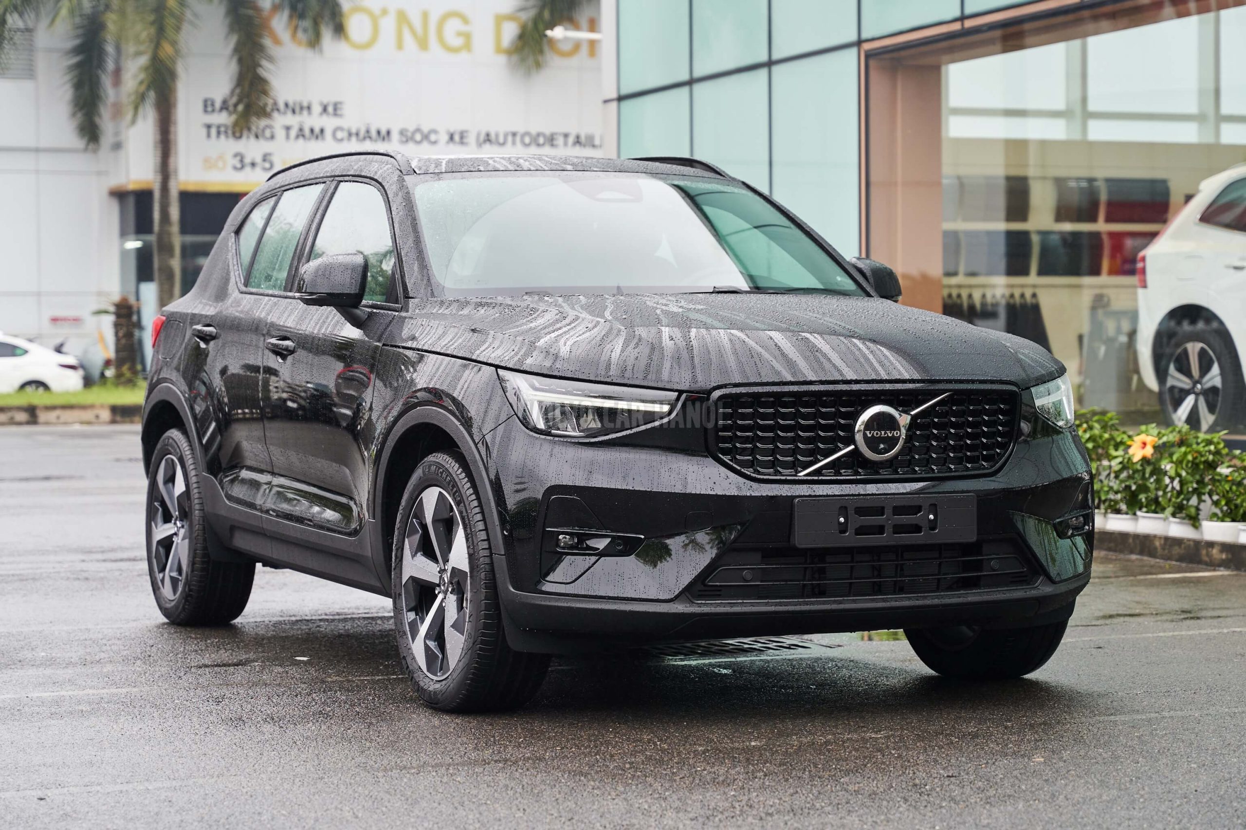 Volvo XC40 Ultimate - Black