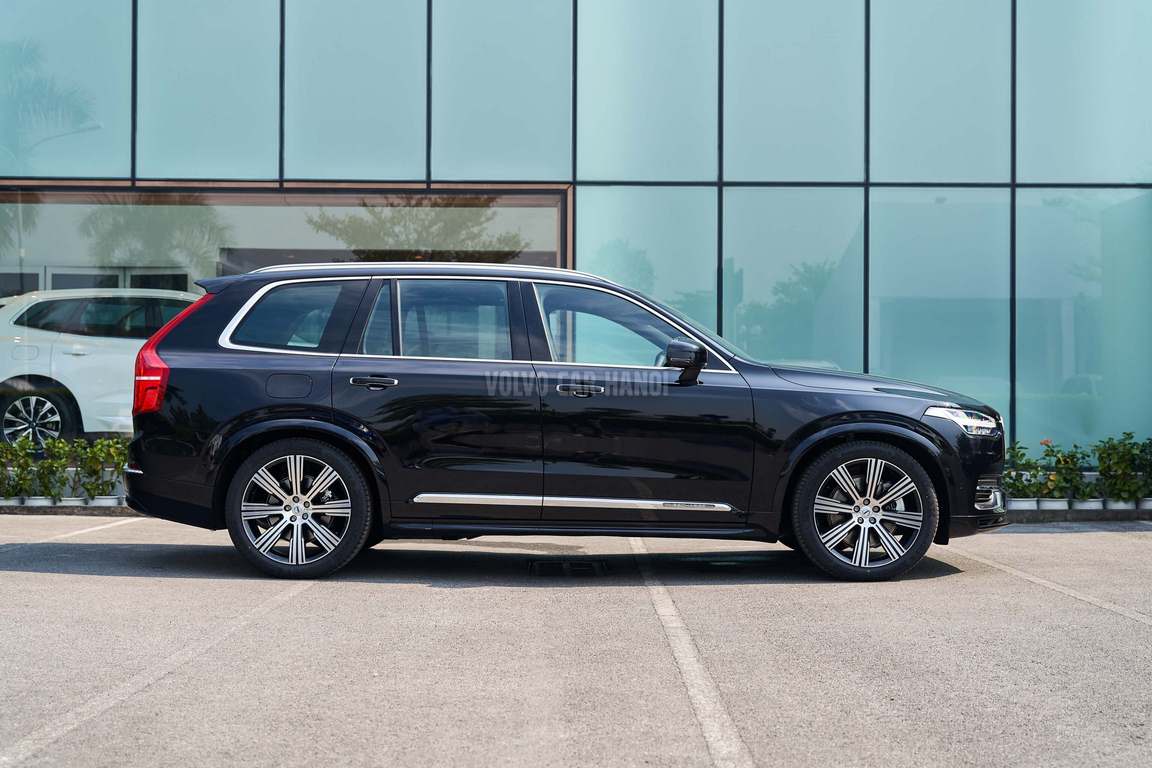 volvo xc90 t8 recharge 11