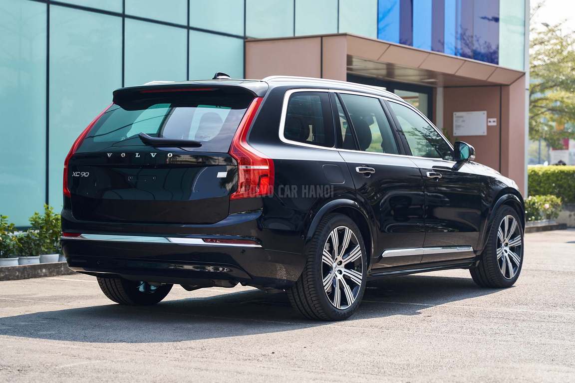 volvo xc90 t8 recharge 12