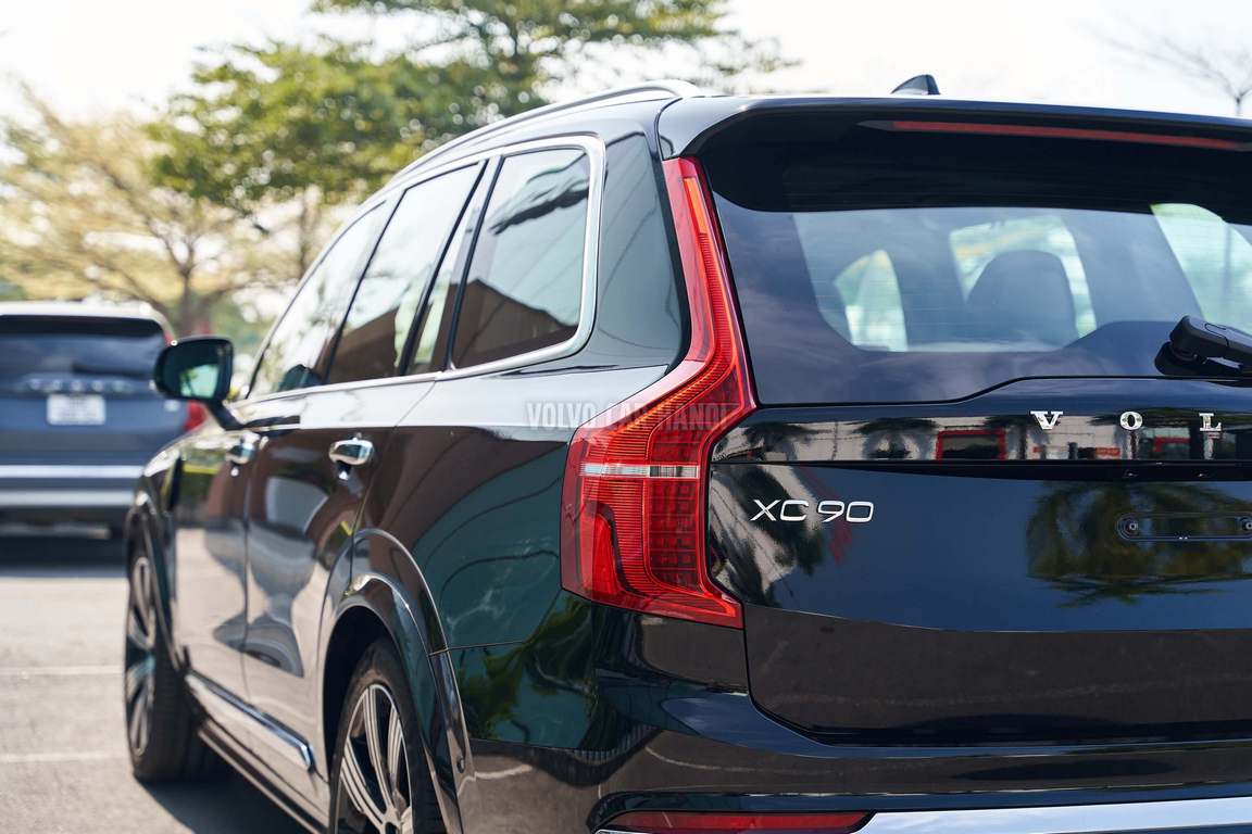 volvo xc90 t8 recharge 17