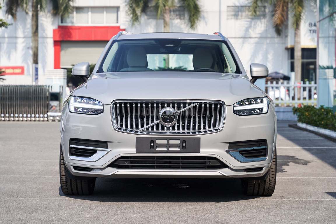 volvo xc90 t8 recharge 7