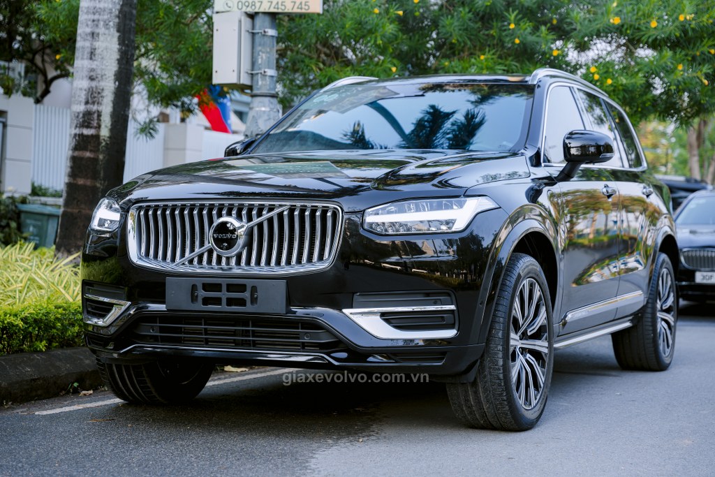 VOLVO XC90 T8 RECHARGE 2021 DEN 4