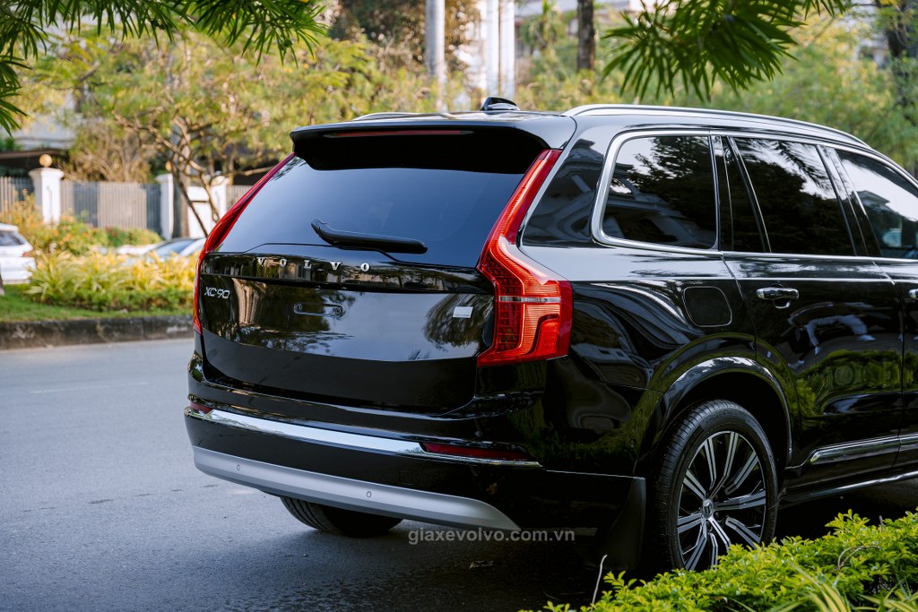 VOLVO XC90 T8 RECHARGE 2021 DEN 8