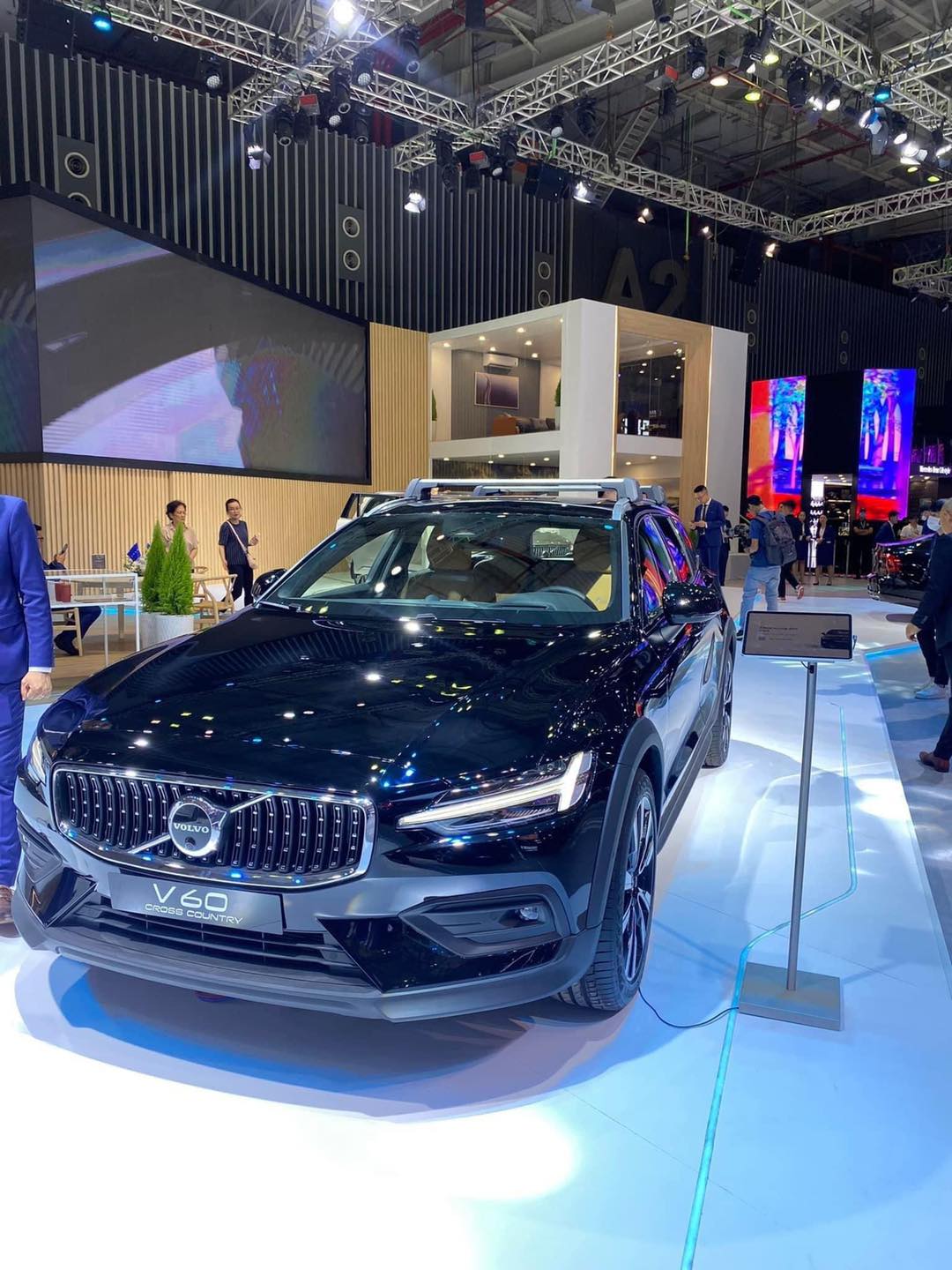 v60 02 2278122j31774