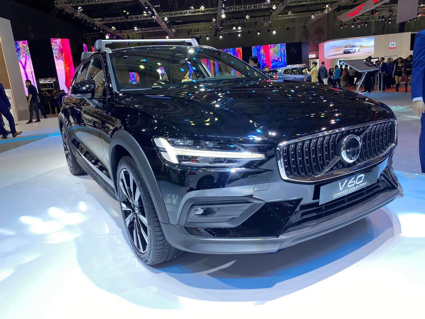 v60 04 2278124j31774