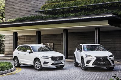 volvo xc60 t5 and lexus nx300 front static