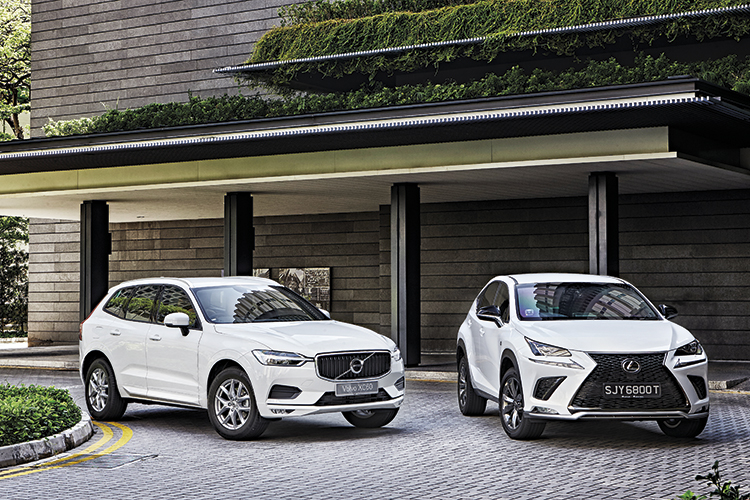 Volvo XC60 T5 vs Lexus NX300 | Torque