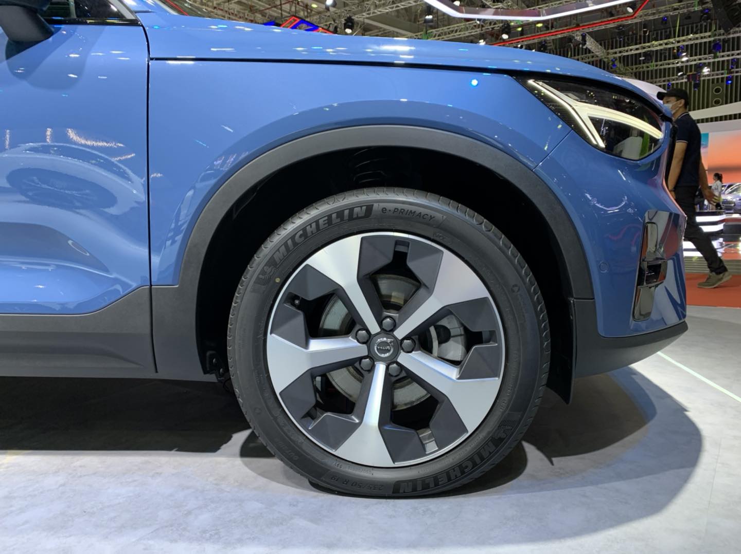 xc40 05 2277943j31774