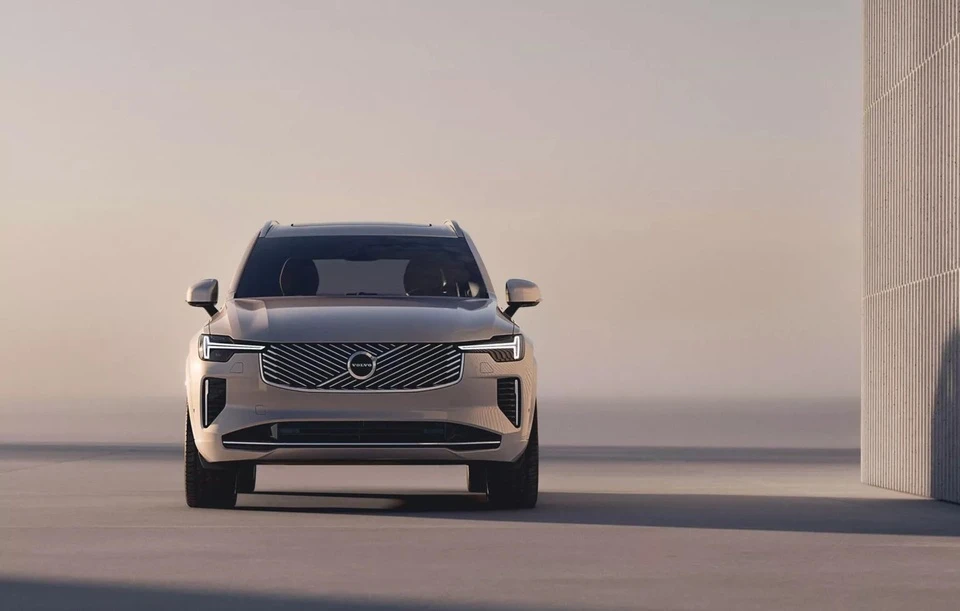 Gần nửa triệu xe Volvo bị lỗi camera lùi